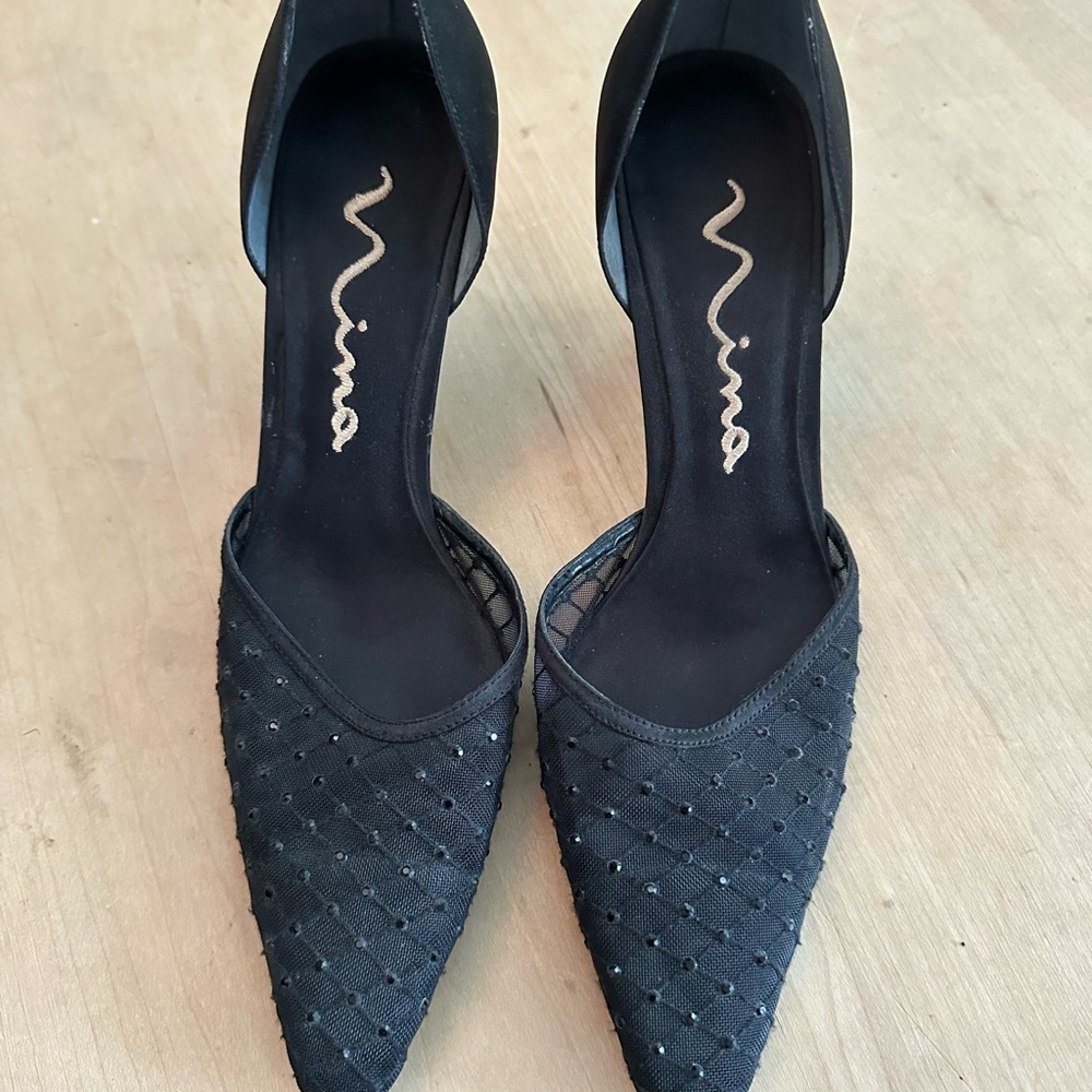 Black Mesh Pump with sparkles